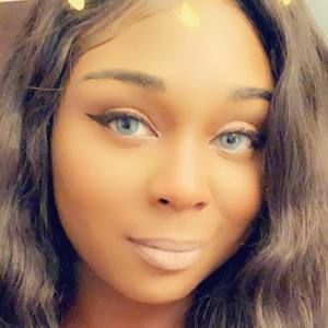 Meet your Posher, Alexandra